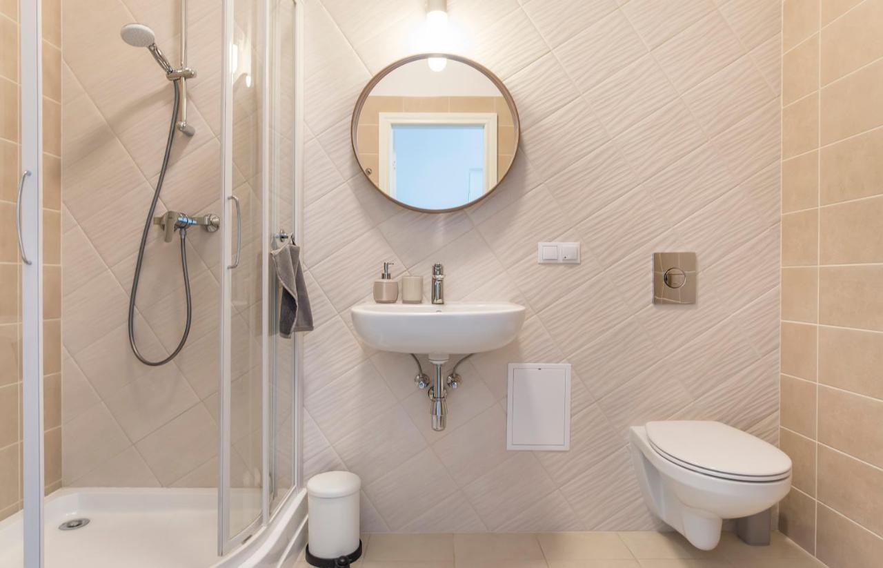 Cozy Modern Studio - Great For Short Trips รีกา ภายนอก รูปภาพ